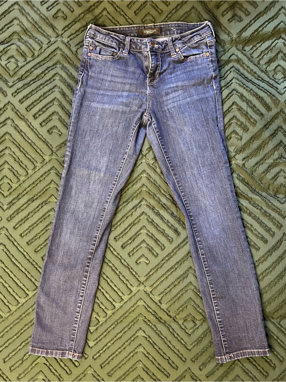 Early 2000s Liverpool Women's Skinny Jeans in Faded Blue